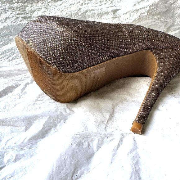 Charlotte Russe  Gold Glitter Peep Toes Platform High Heel Shoes  Size 8 - Picture 10 of 16